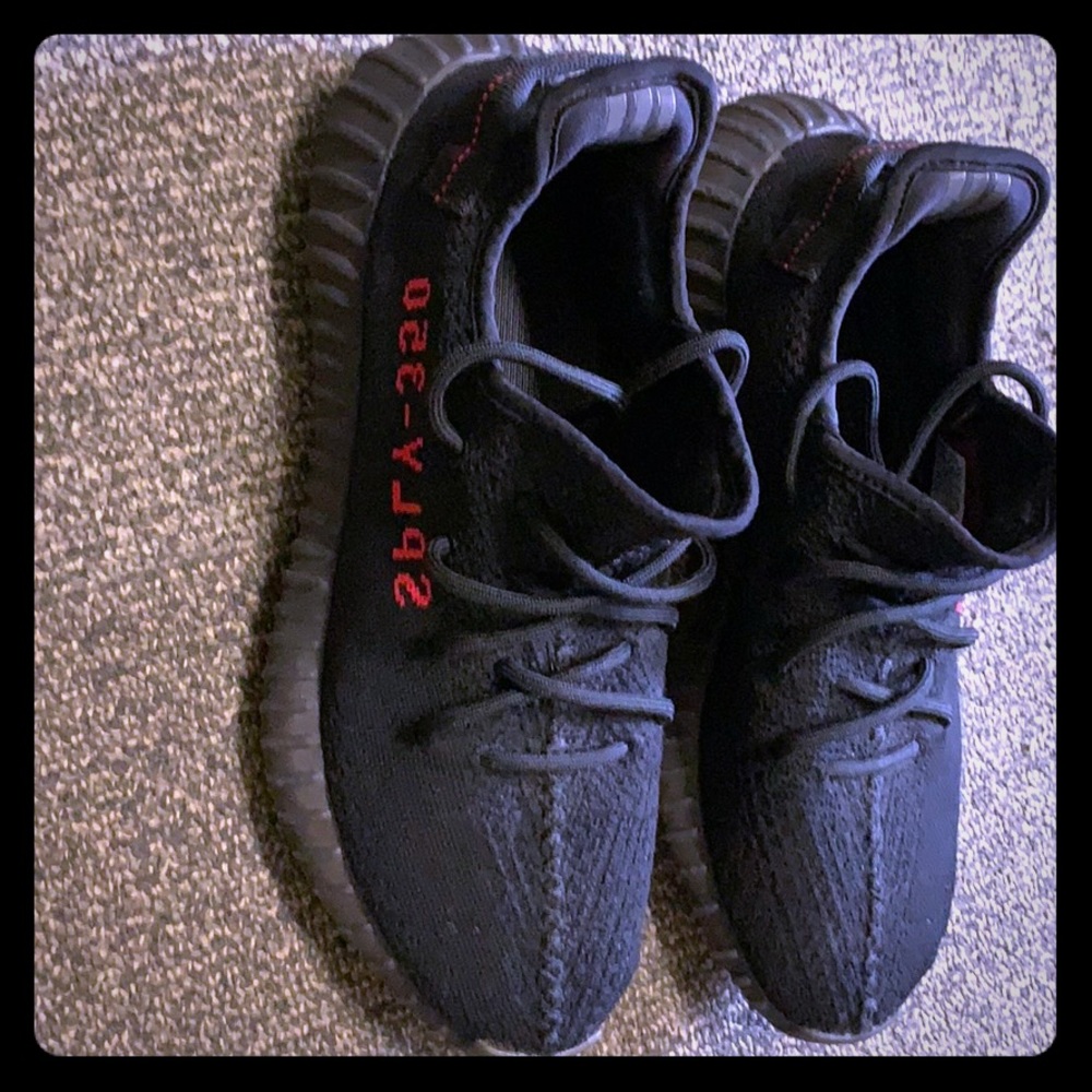 Yeezy 350 boost Bred